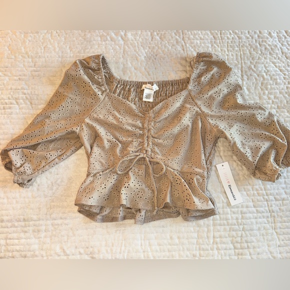 Urban Romantics Crop Top - Picture 1 of 4